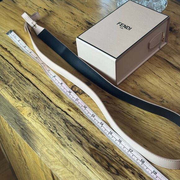 Fendi Pink Leather Vertical Box Crossbody Bag Authentic CoA - Picture 13 of 14